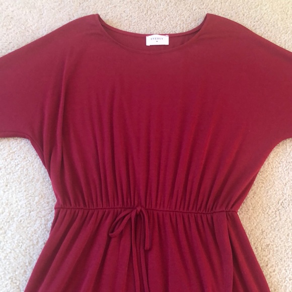 Red dress ♥️ - Picture 3 of 3